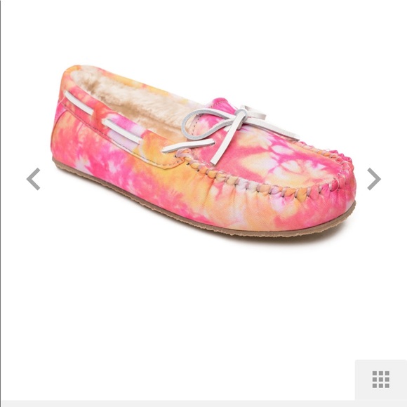MINNETONKA TYE-DYE MOCCASINS - Picture 2 of 3